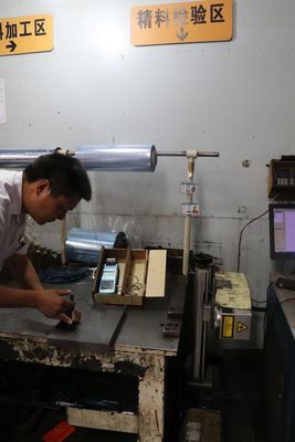 ماشینکاری CNC قطعات قالب گیری تزریقی Mazak Okuma با دقت بالا